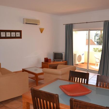 Bel Appartement Au Bord De La Mer De Porto De Mos Lagos Esterno foto