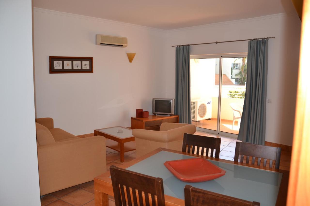 Bel Appartement Au Bord De La Mer De Porto De Mos Lagos Esterno foto
