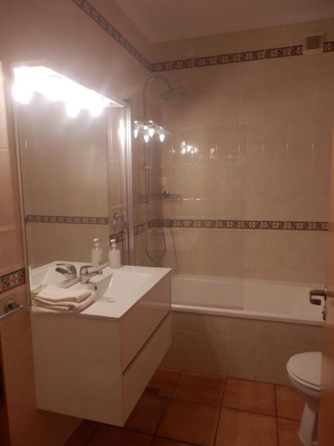 Bel Appartement Au Bord De La Mer De Porto De Mos Lagos Esterno foto